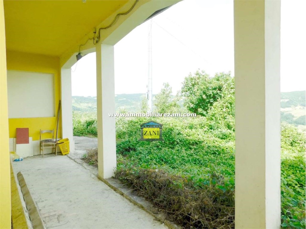 Villa in vendita a Pellegrino Parmense sp 359 56
