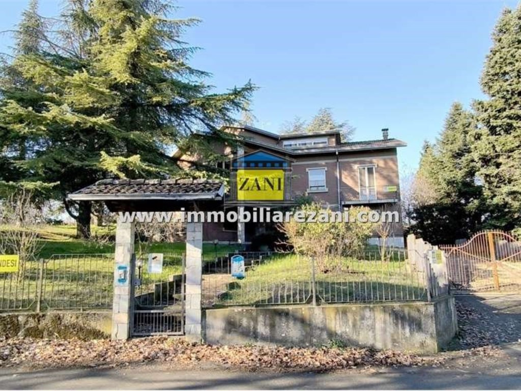 Villa in vendita a Salsomaggiore Terme via Tabiano Castello 11