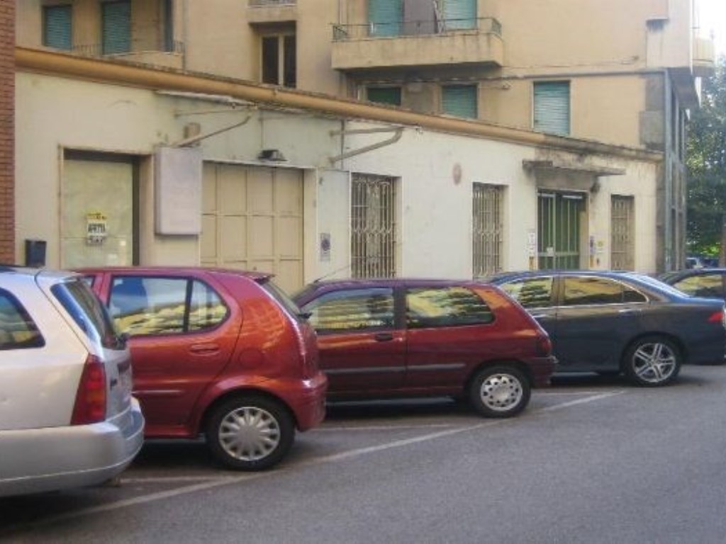 Negozio in vendita a Biella via Garlanda
