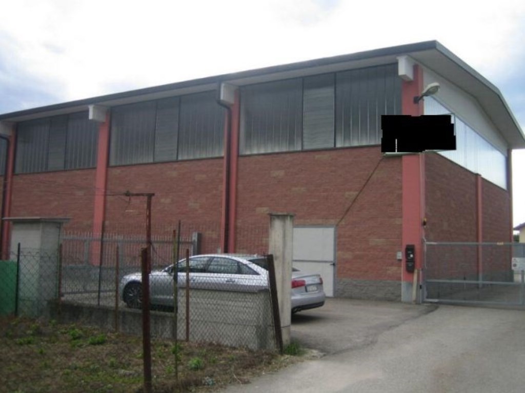 Capannone Industriale in vendita a Isola d'Asti via G: Volpini