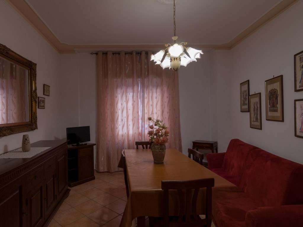 Appartamento in affitto a Follonica via Trento, 18