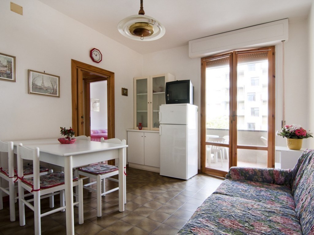 Appartamento in affitto a Follonica via Lago di Misurina, 1