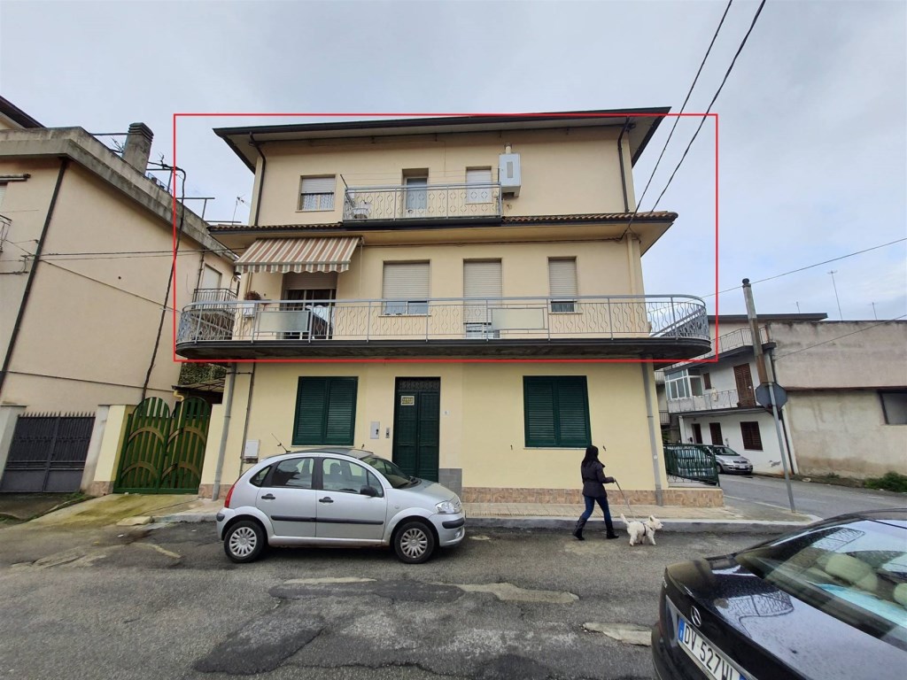 Palazzo in vendita a Taurianova via Filippo Turati 11