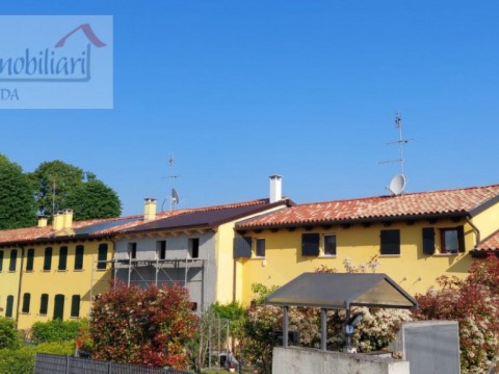 Casa a Schiera in vendita a Selvazzano Dentro via Padova