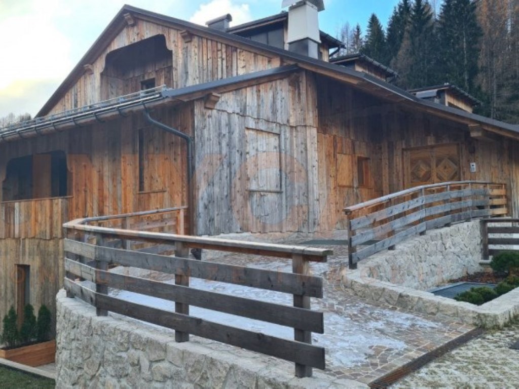 Appartamento in vendita a Cortina d'Ampezzo strada Statale Alemagna