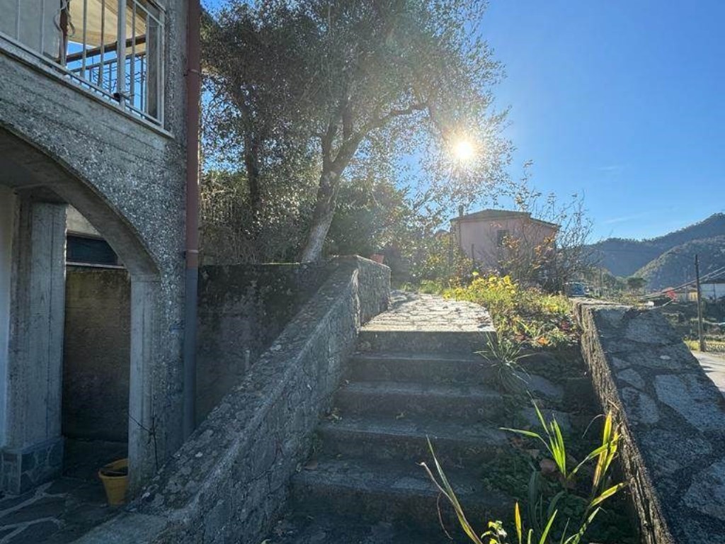 Villa in vendita a Beverino