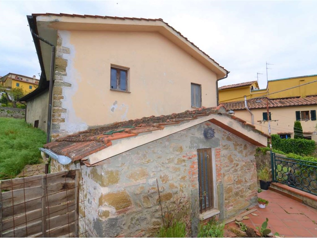 Porzione di Casa in vendita a Monsummano Terme