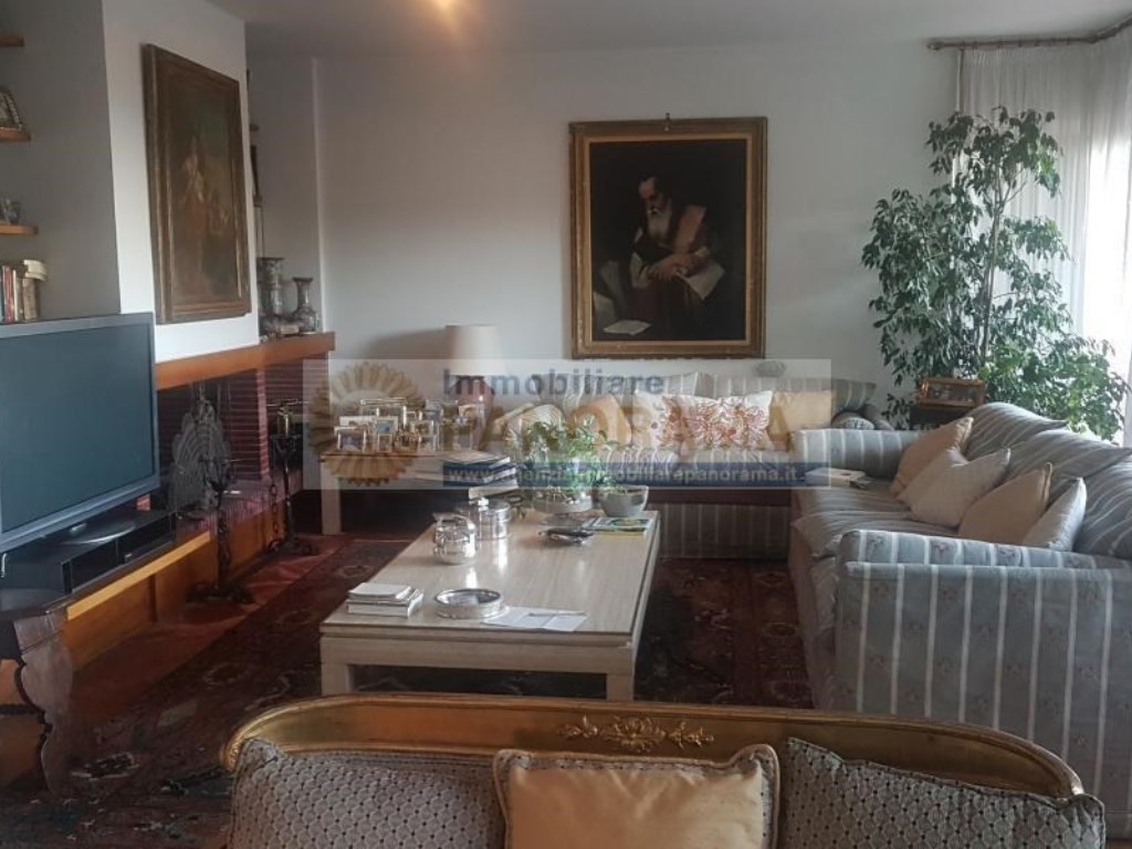 Villa in vendita a Grottammare via Firenze