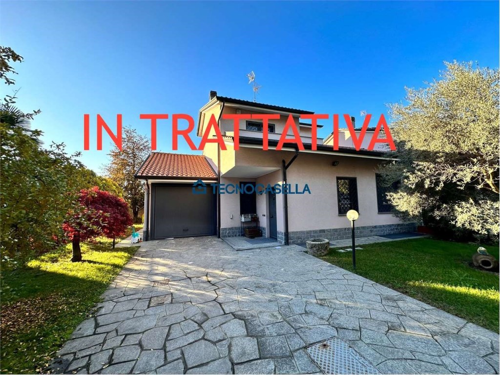 Villa in vendita ad Arluno via Montesanto