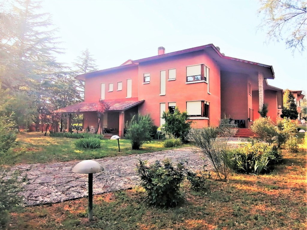 Villa in vendita a Cerreto d'Esi via Verpe