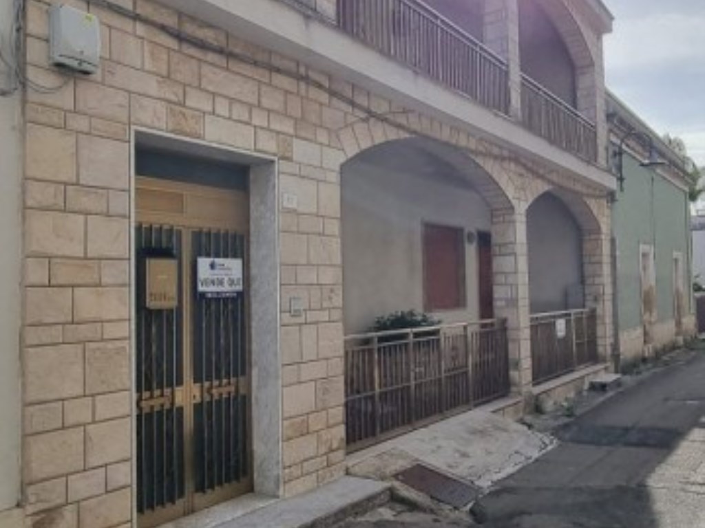 Appartamento in vendita a Vernole via Raffaele Pascali