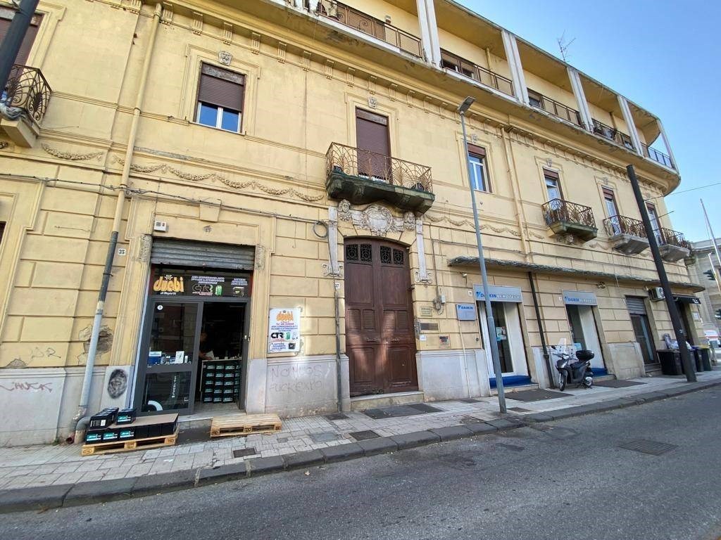 Negozio in vendita a Messina via 1 Settembre
