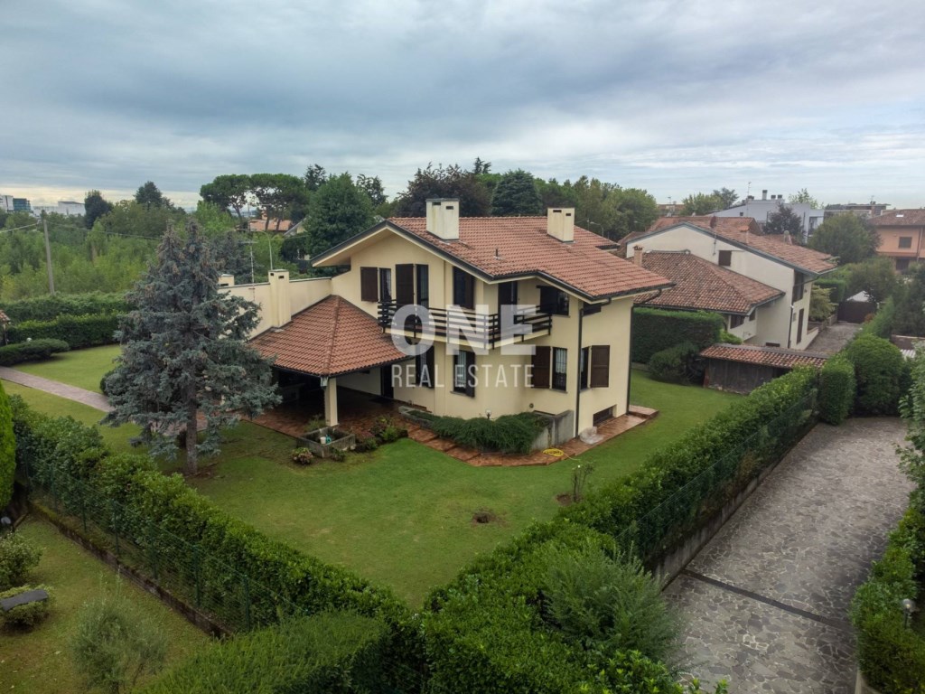 Villa in vendita a Vimercate via Alessandro Fleming 4