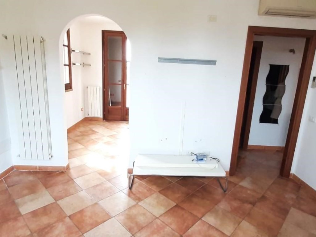 Appartamento in vendita a Casale Marittimo via Vittorio Veneto,