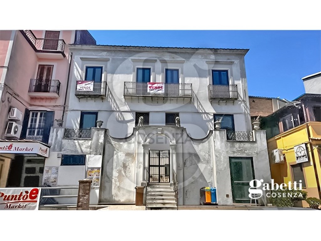 Palazzo in vendita a Roggiano Gravina roggiano Gravina umberto,9