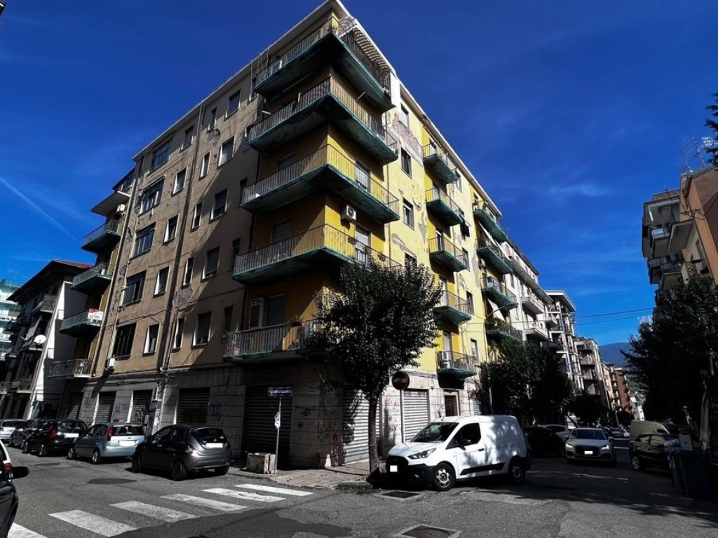 Appartamento in vendita a Cosenza cosenza l. Miceli,48