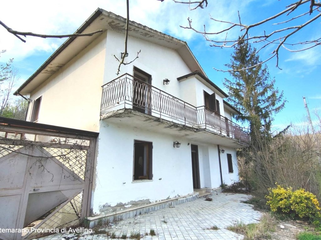 Villa in vendita a Castelvetere sul Calore