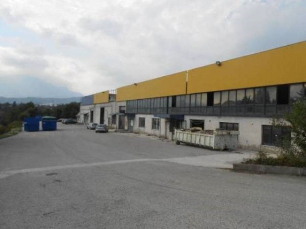 Capannone Industriale in affitto ad Avellino