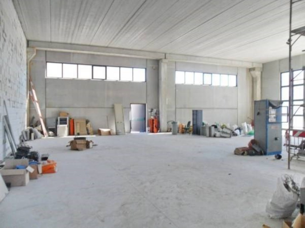 Capannone Industriale in vendita a Monteforte Irpino