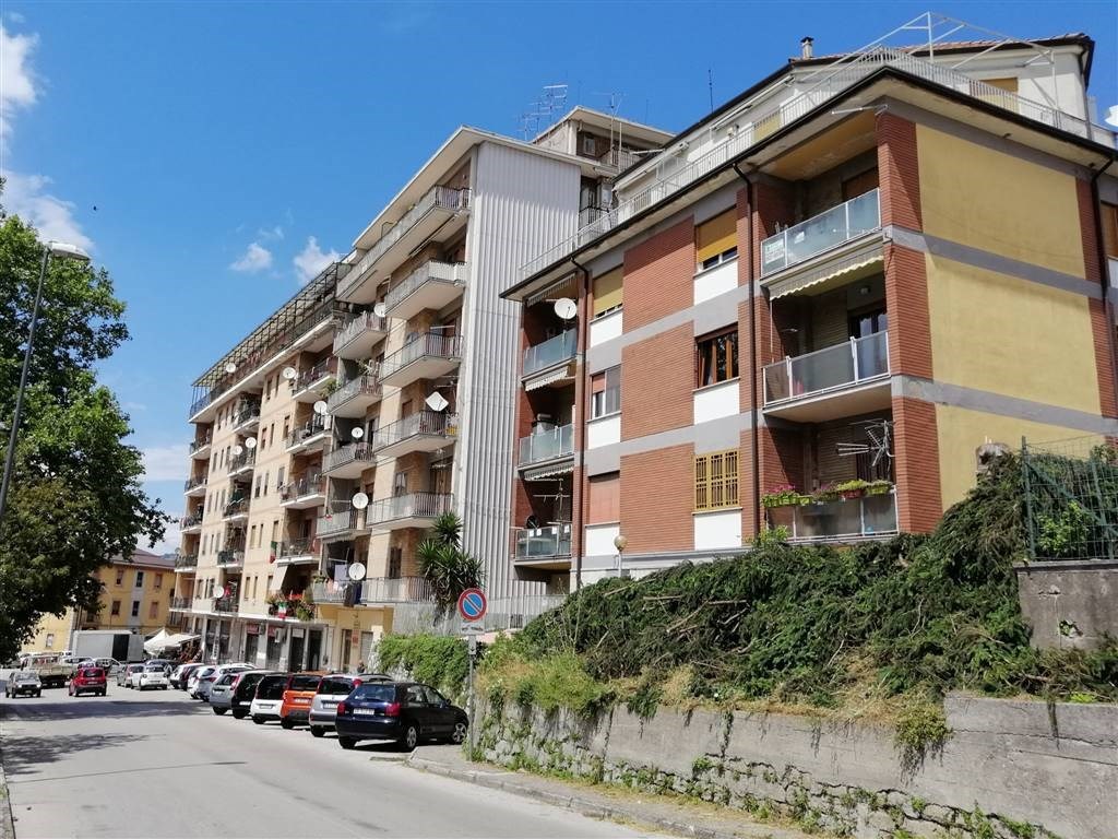 Appartamento in vendita ad Avellino via due principati