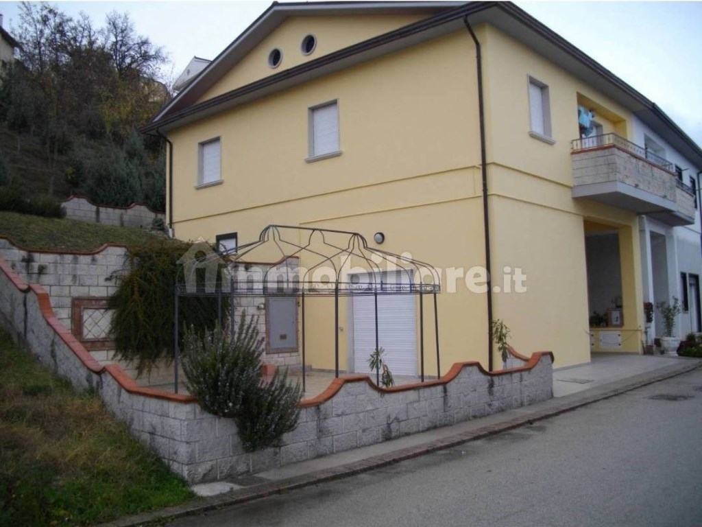 Villa a Schiera in vendita a Villanova del Battista via pulcherino 18