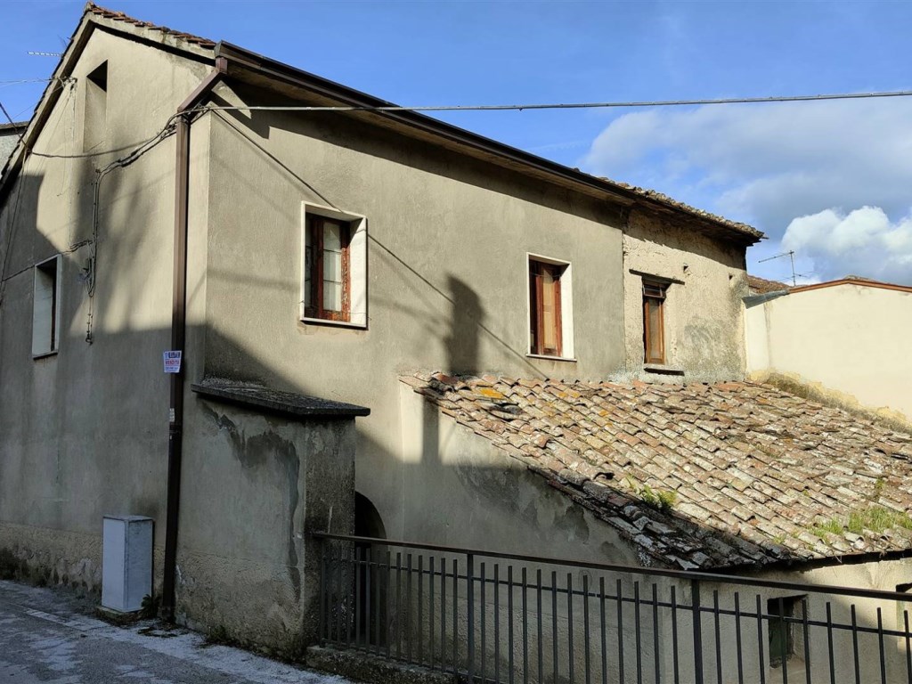 Appartamento in vendita a Serino via Francesco Solimene 9