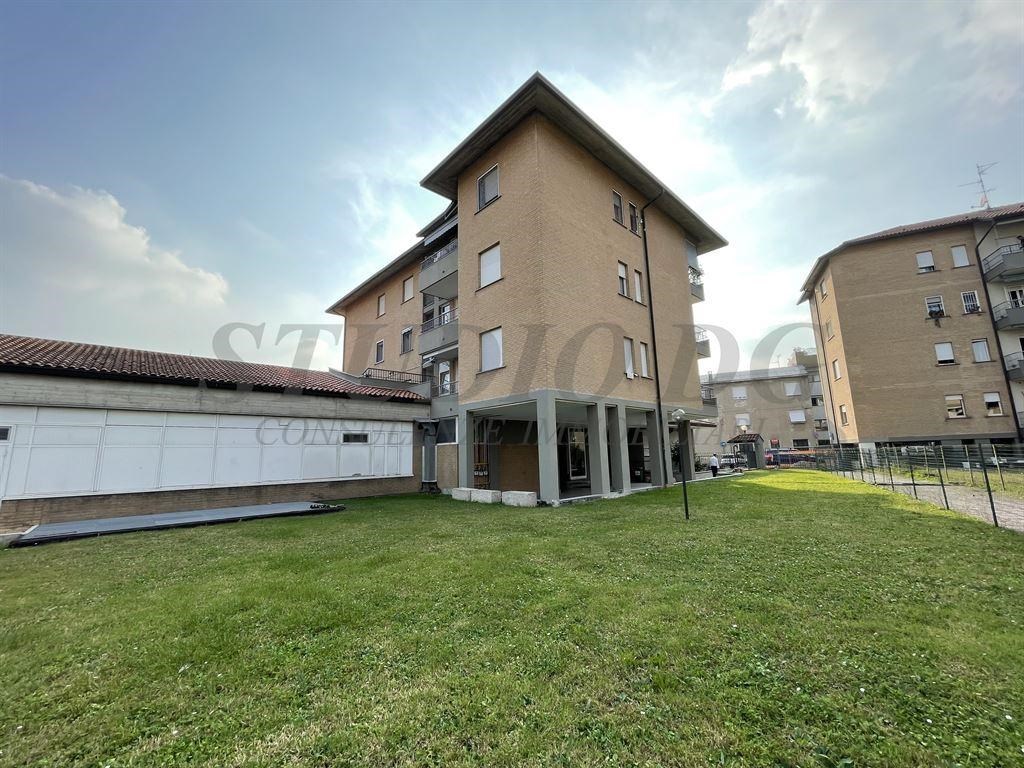 Appartamento in vendita a Cesano Maderno via Berchet