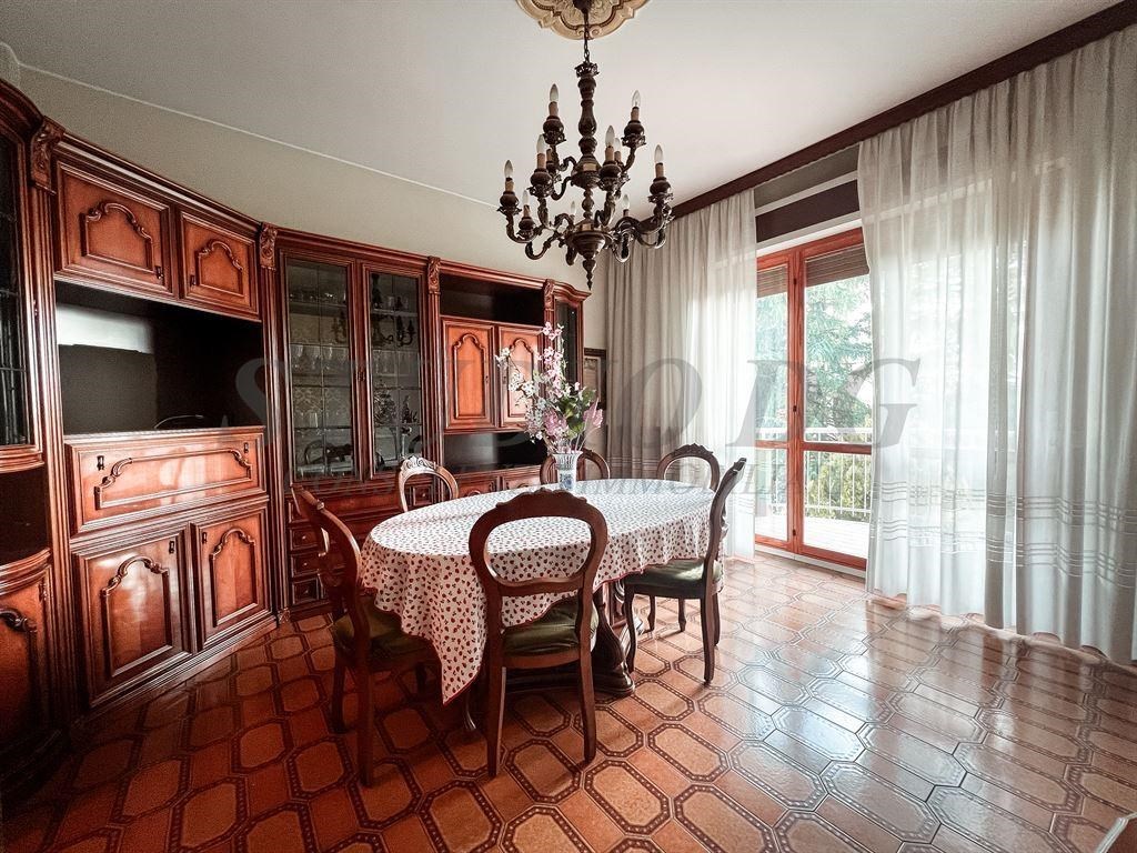 Appartamento in vendita a Cesano Maderno via Molino Arese
