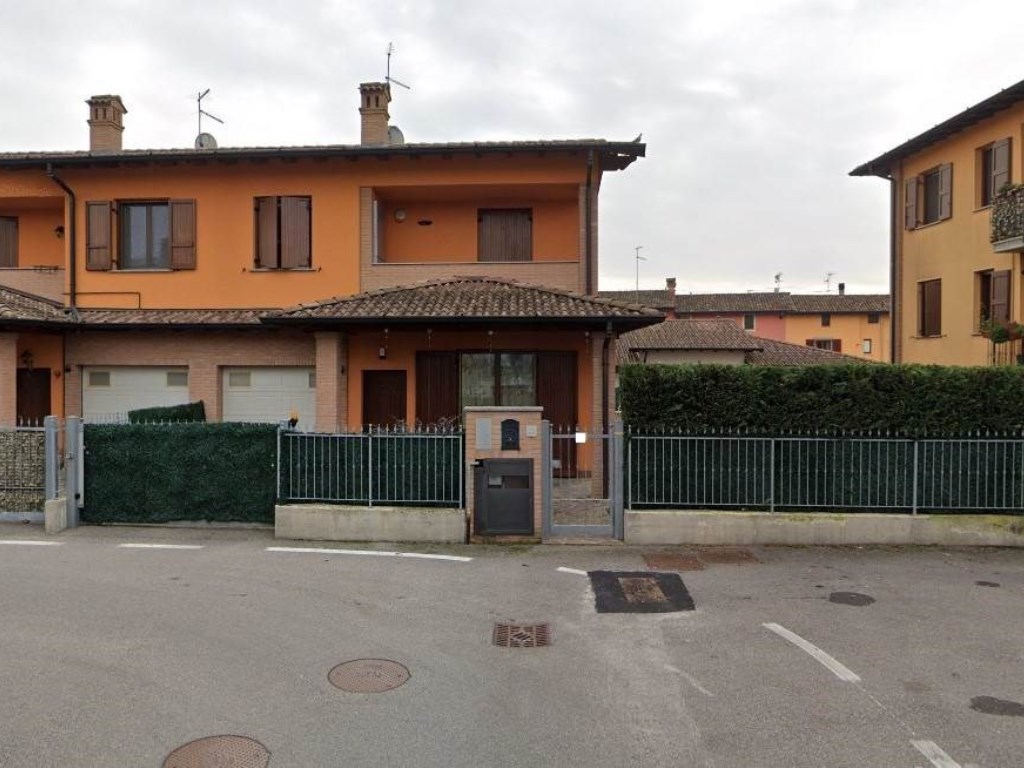 Villa a Schiera in vendita a Casaletto Vaprio