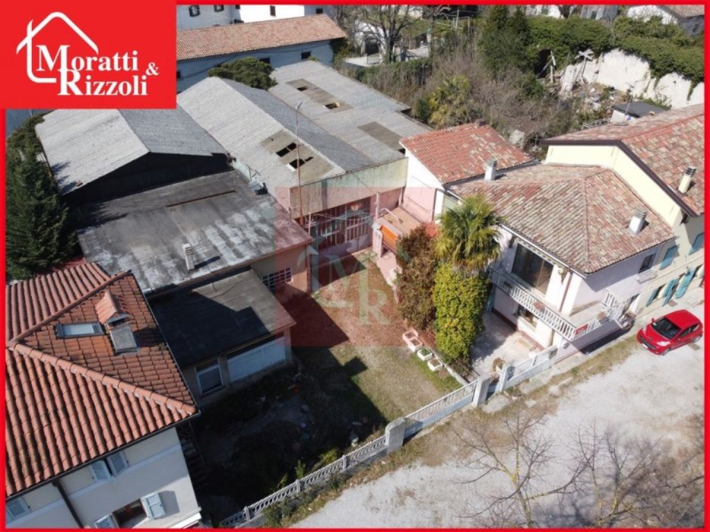 Casa a Schiera in vendita ad Aiello del Friuli via Vittorio Emanuele II 34