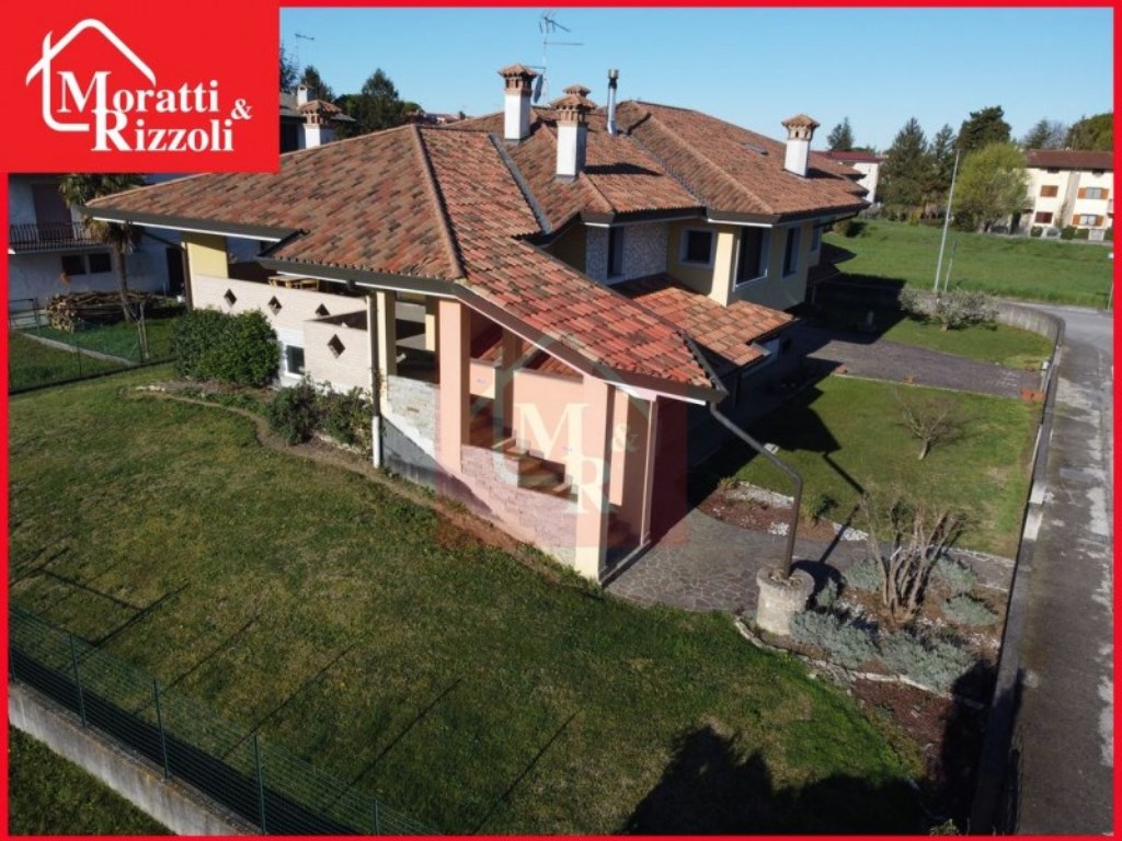 Casa Indipendente in vendita a Cervignano del Friuli via Umberto Saba 7