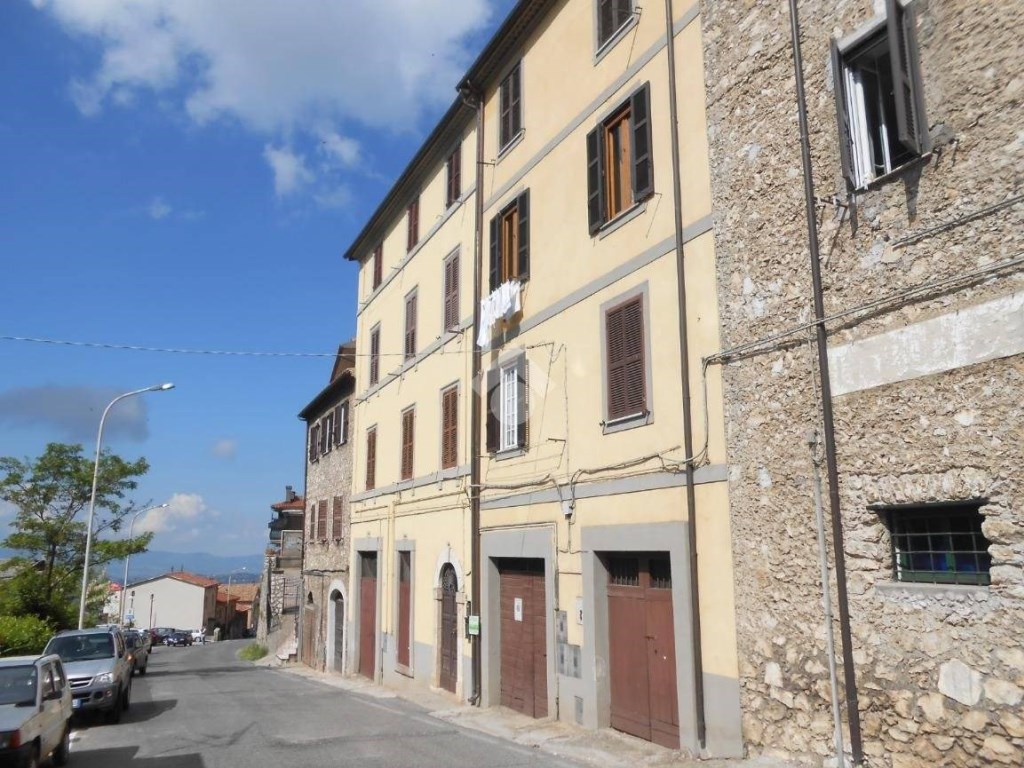 Appartamento in vendita a Piglio via Piagge, 99