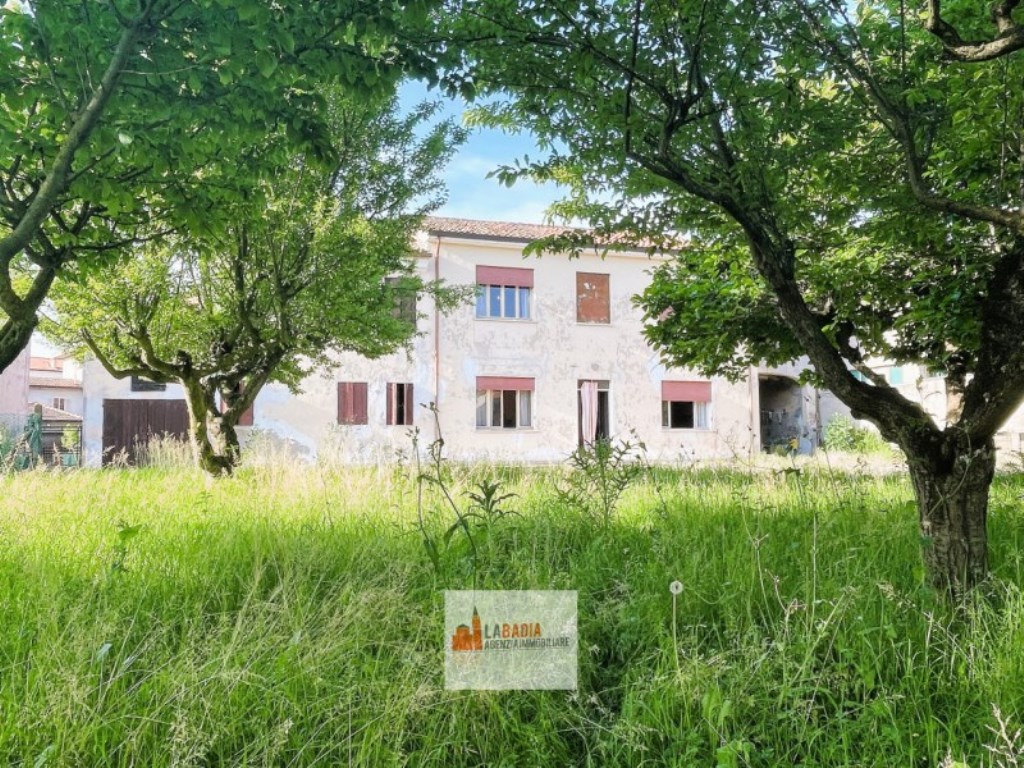 Casa Indipendente in vendita a Piacenza d'Adige