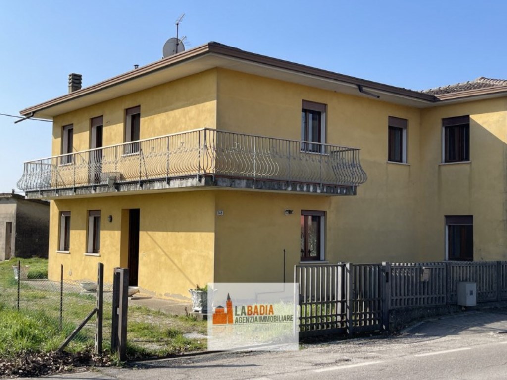 Porzione di Casa in vendita a Piacenza d'Adige