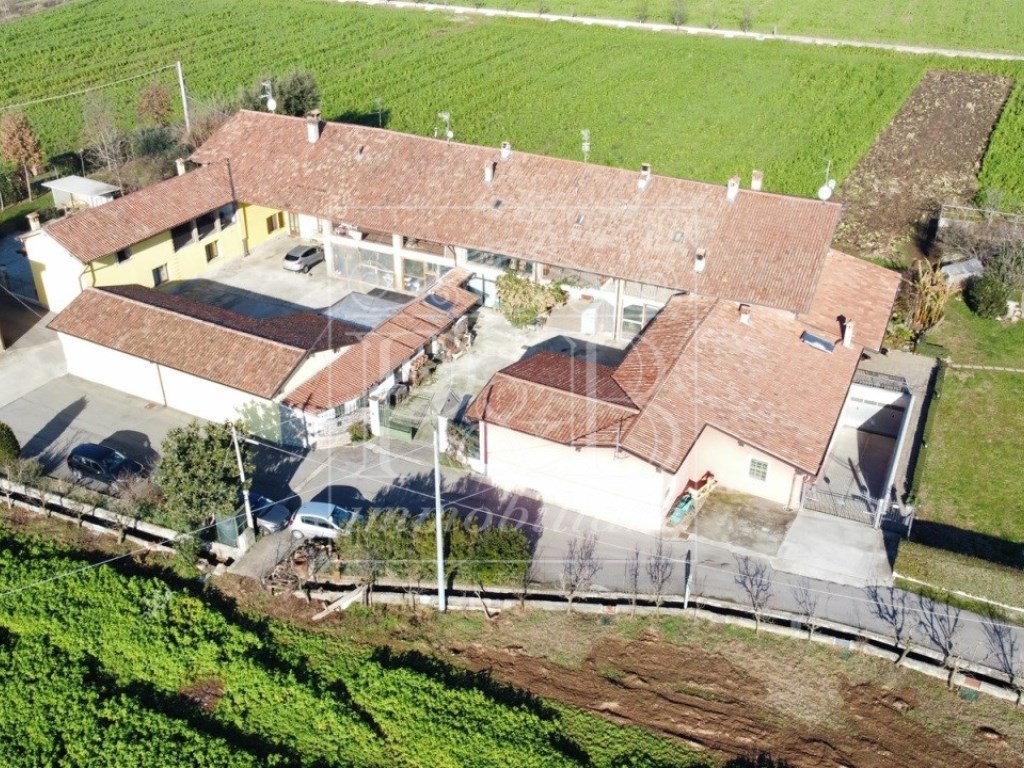 Porzione di Casa in vendita a Chiari via Roccafranca , 60