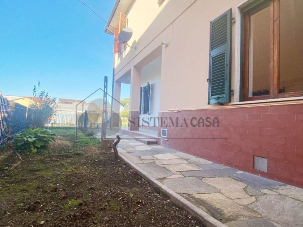 Appartamento in vendita a Castelnuovo Magra via indipendenza, snc