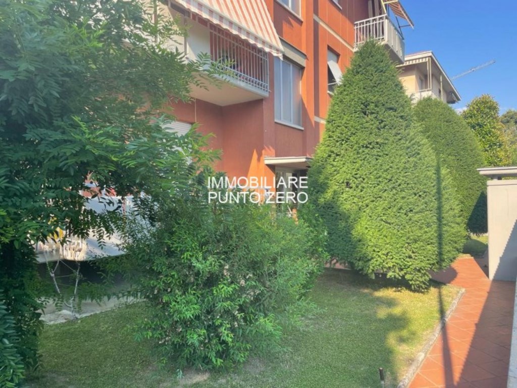 Appartamento in vendita a Parma via Vitruvio