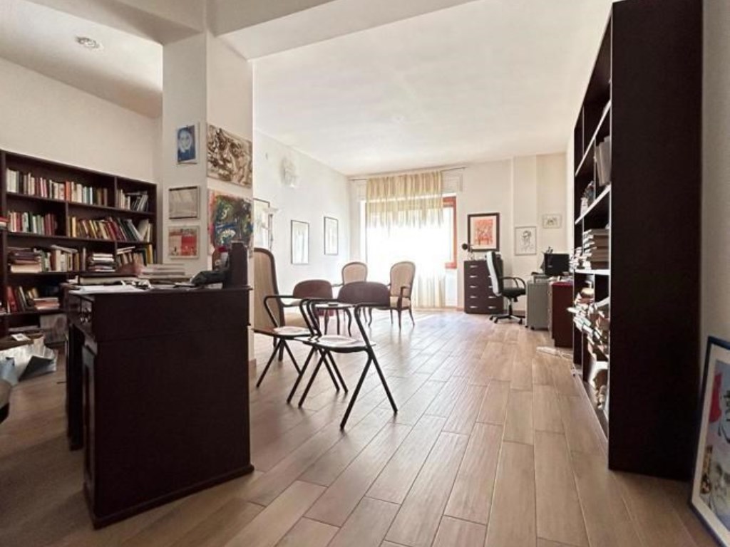Appartamento in vendita a Cagliari cagliari Pasquale Tola,30
