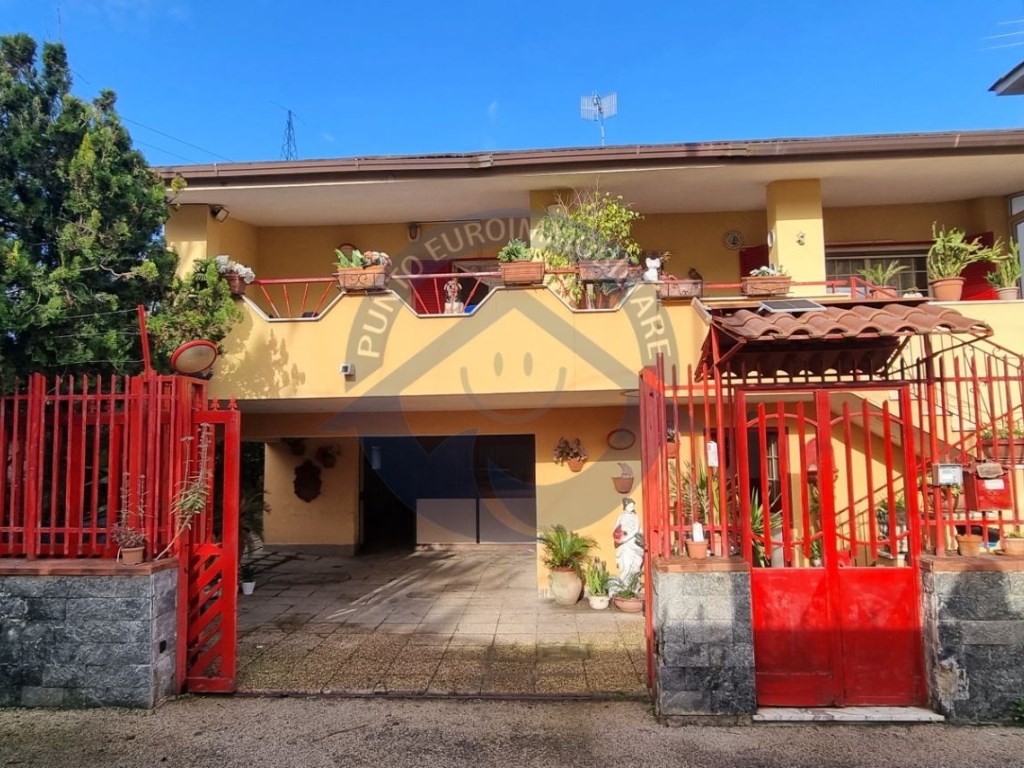 Villa in vendita a Casoria via Lufrano 20