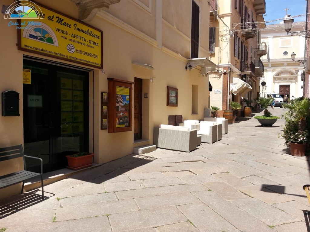 Casa Indipendente in vendita a La Maddalena centro storico