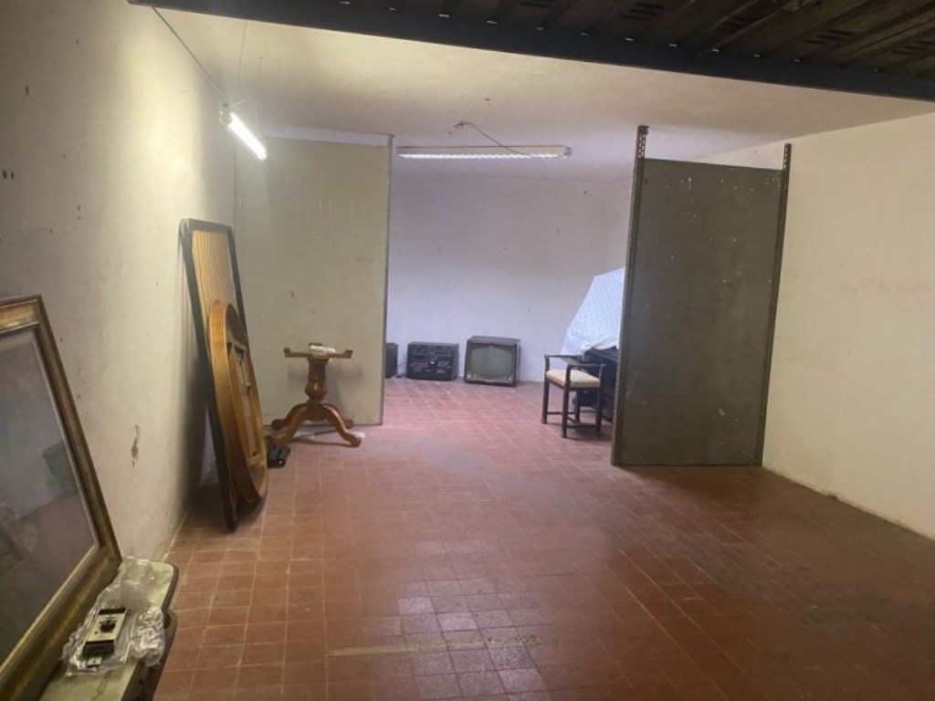 Garage in vendita a Sanremo via Pietro Agosti