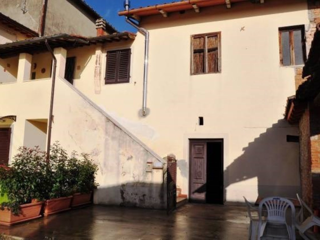 Casa Indipendente in vendita a Montevarchi