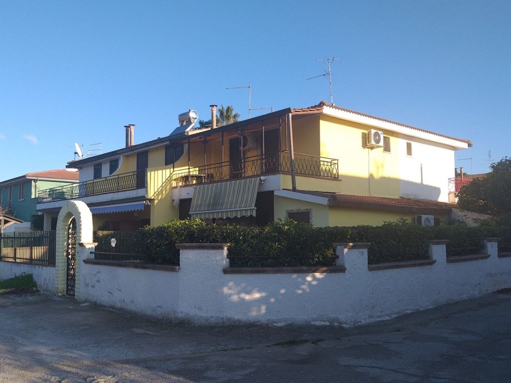 Villa in vendita a Cassano all'Ionio via Monte Bianco Marina di Sibari