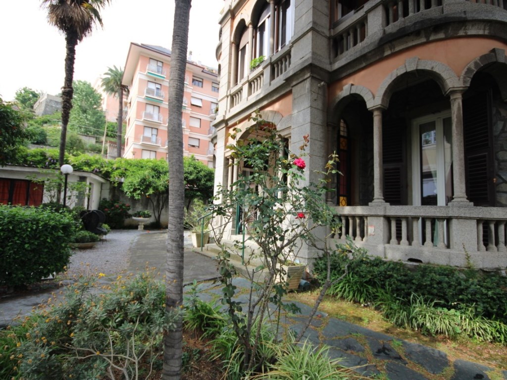 Villa in vendita a Genova scriba,