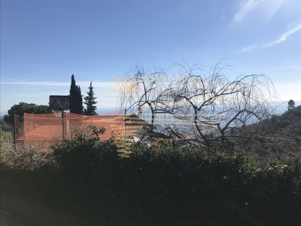 Porzione di Casa in vendita a Sanremo strada Gozo Superiore, snc