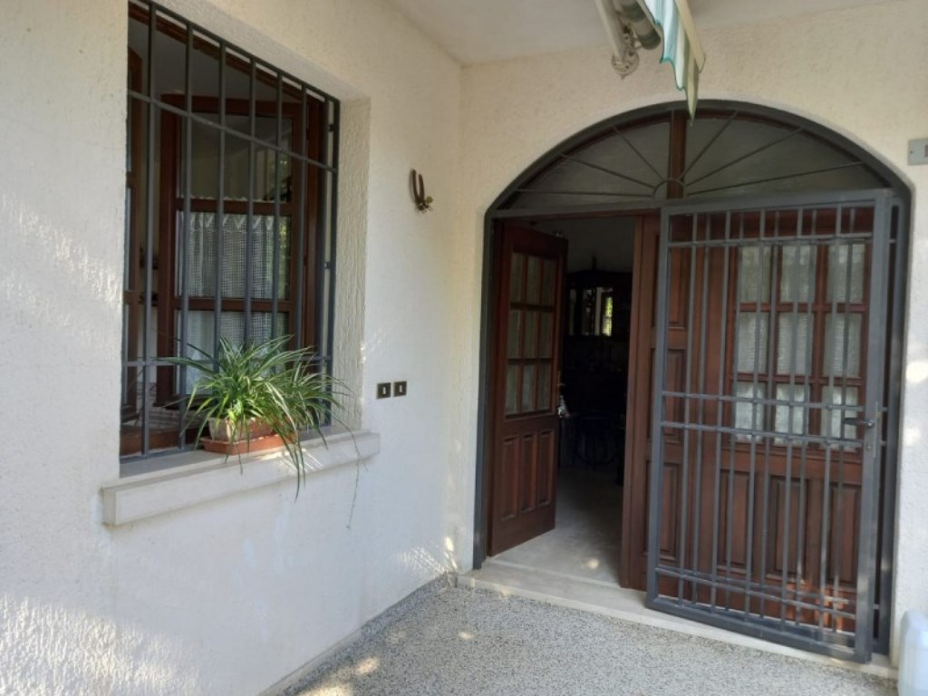 Casa Indipendente in vendita a Castelnovo del Friuli castelnovo del friuli