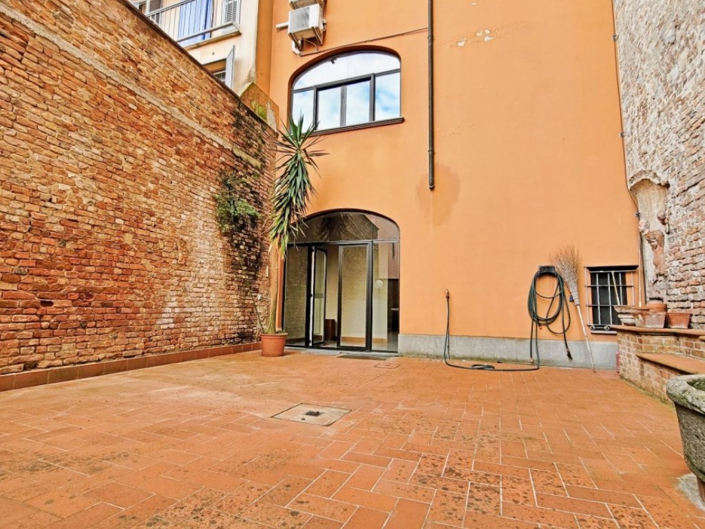 Casa Semindipendente in vendita a Piacenza via San Bartolomeo