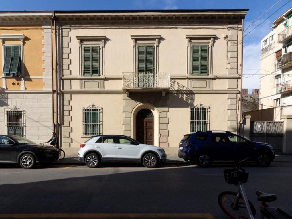 Villa in vendita a Pisa via Guglielmo Oberdan,