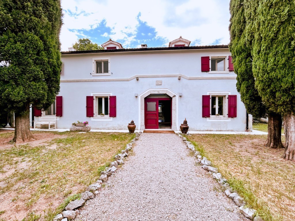 Villa in vendita a Duino Aurisina