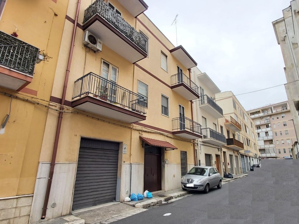 Appartamento in vendita a Brindisi via Arione, 55